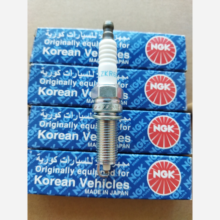 شمع ngk اصلی برای کی ام سی T8